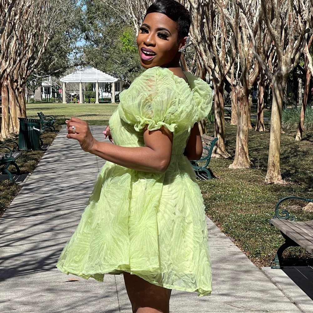 Green little princess dress